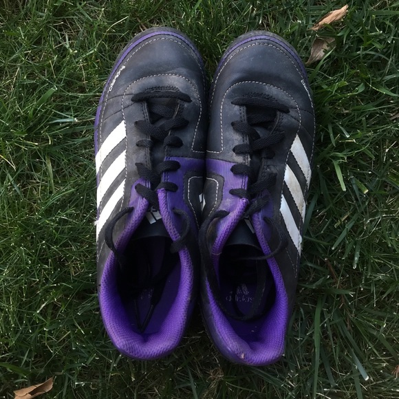 kids purple soccer cleats